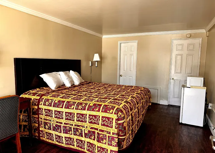 Downbeach Inn