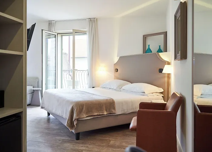 Hotel Al Campanile - Luxury Suites & Apartments Baveno
