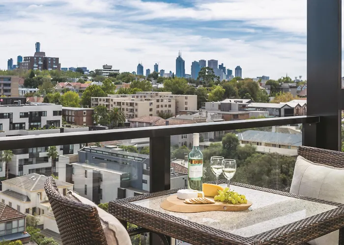 Oaks Melbourne South Yarra Suites