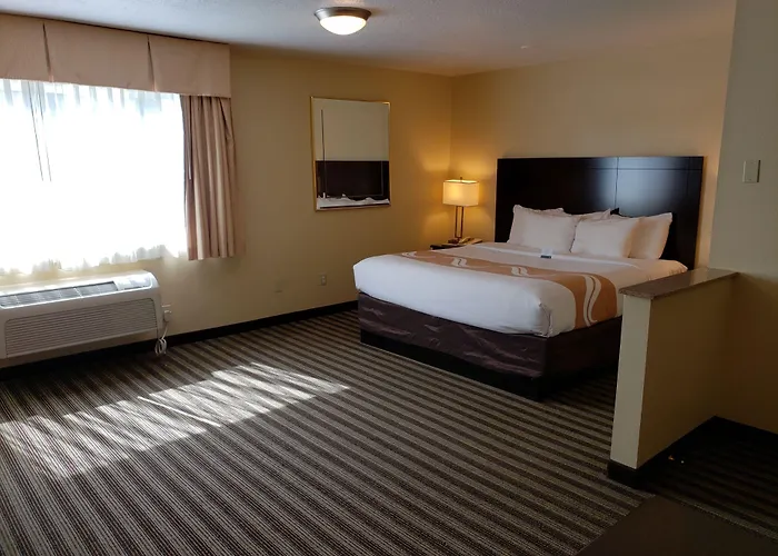 Quality Inn & Suites Vancouver - Hazel Dell